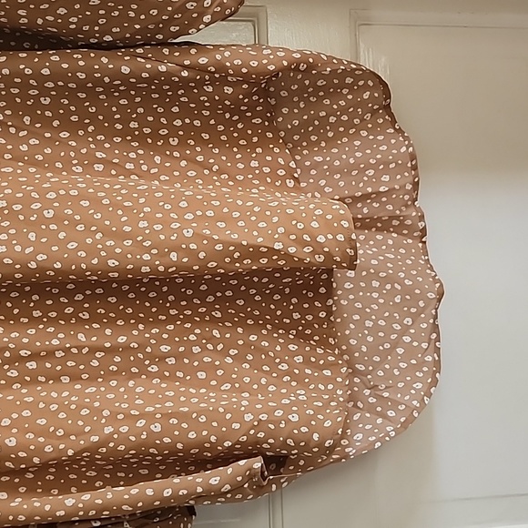 Lush Cheetah Print 3/4 sleeve blouse - Picture 3 of 7